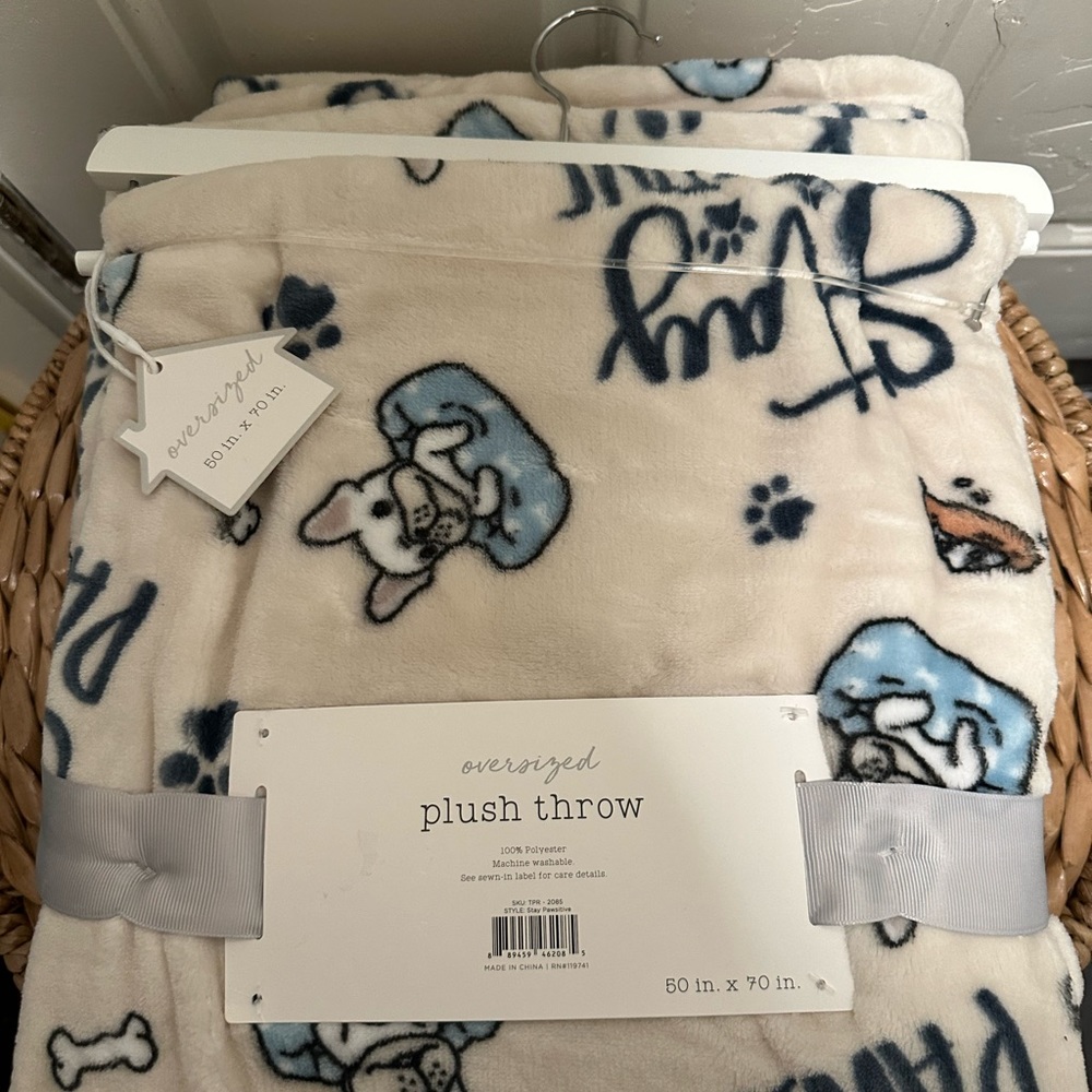 Plush Frenchie throw blanket